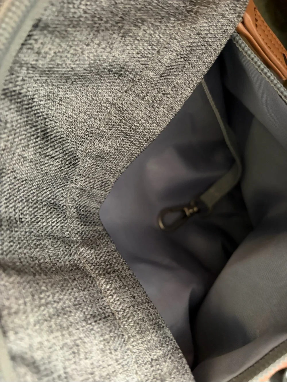 Ruvalino stylish grey